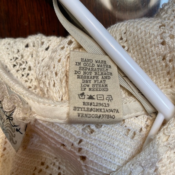 Gimmicks Cream Crochet w/ Tassel Top - Picture 14 of 14